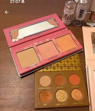 Lote Maquillaje Charlotte Tilbury y Zoeva