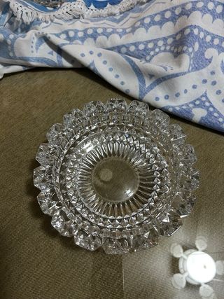 Cenicero de cristal tallado