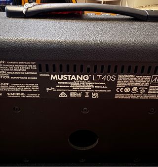 Amplificador Fender Mustang LT40S