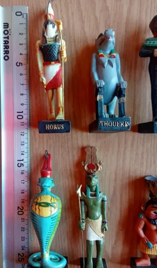 Divinidades del Antiguo Egipto. Colección Hachette