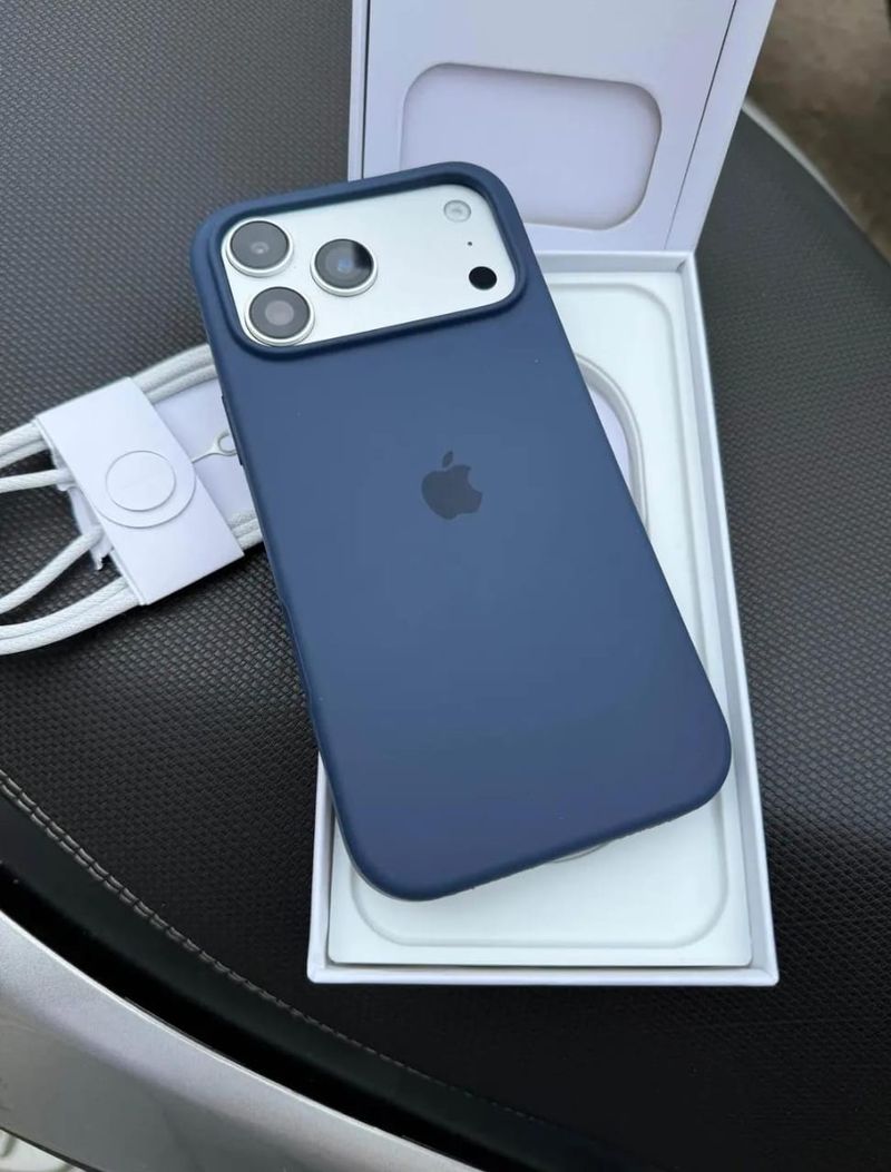 iPhone 17 Pro Max Plata