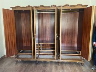 Armario de madera clásico 6 puertas