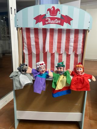 Supermercado-teatro con accesorios