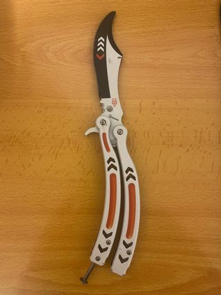 Réplica Navaja Mariposa CSGO sin filo