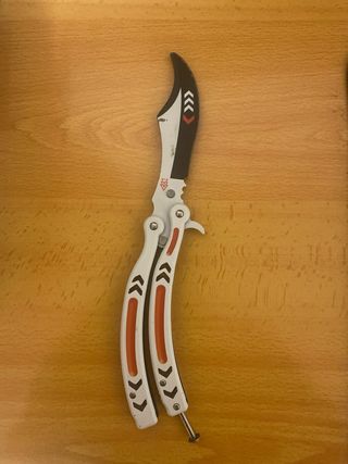 Réplica Navaja Mariposa CSGO sin filo