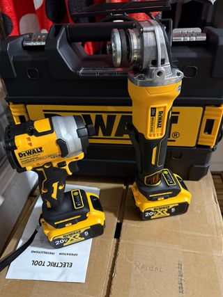 Kit Radial y Atornillador de impacto