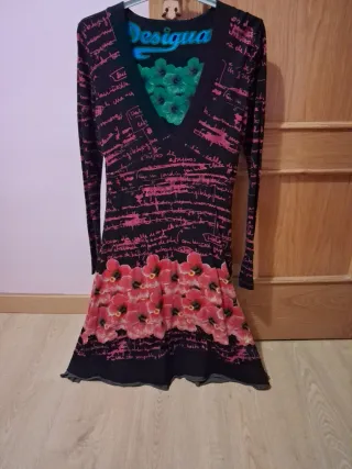 Vestido Desigual Negro y Rosa Flores