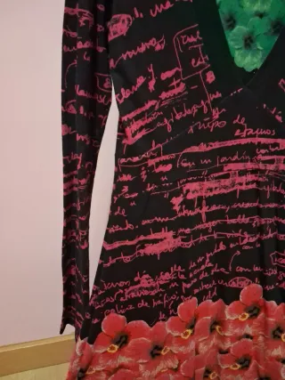 Vestido Desigual Negro y Rosa Flores