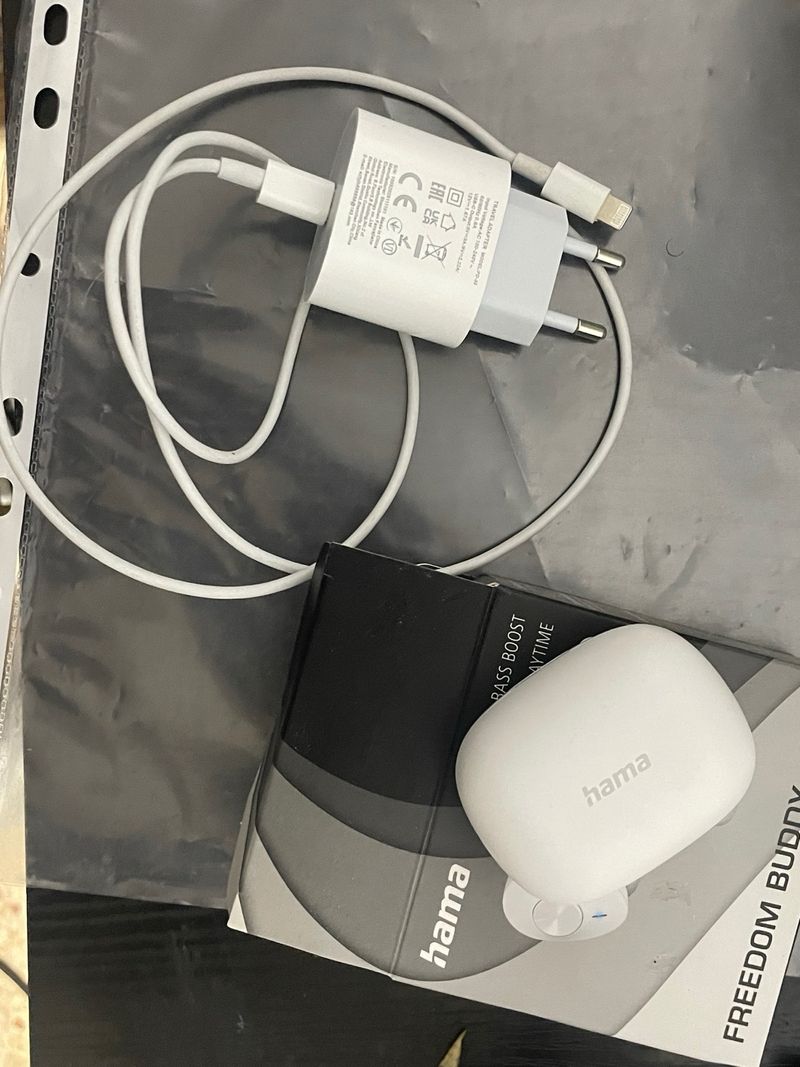 Cargador Hama y Auriculares TWS afbeelding 2