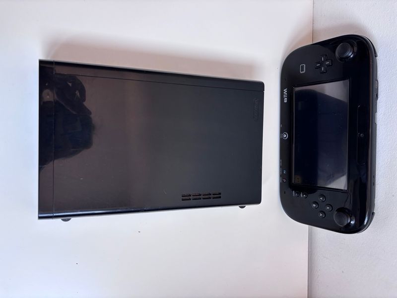 Nintendo Wii U Negra Funcional con Cables 32gb afbeelding 2