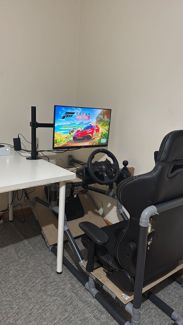 Logitech G923 XBOX y PC + Cockpit + Accesorios