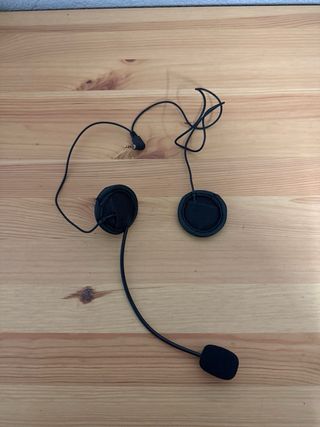 Altavoces y micro para moto