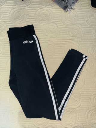 Mallas Adidas Negras con Rayas Blancas
