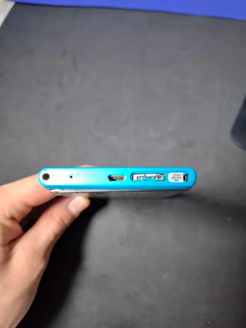 Nokia Lumia 900 roto para coleccionistas afbeelding 3