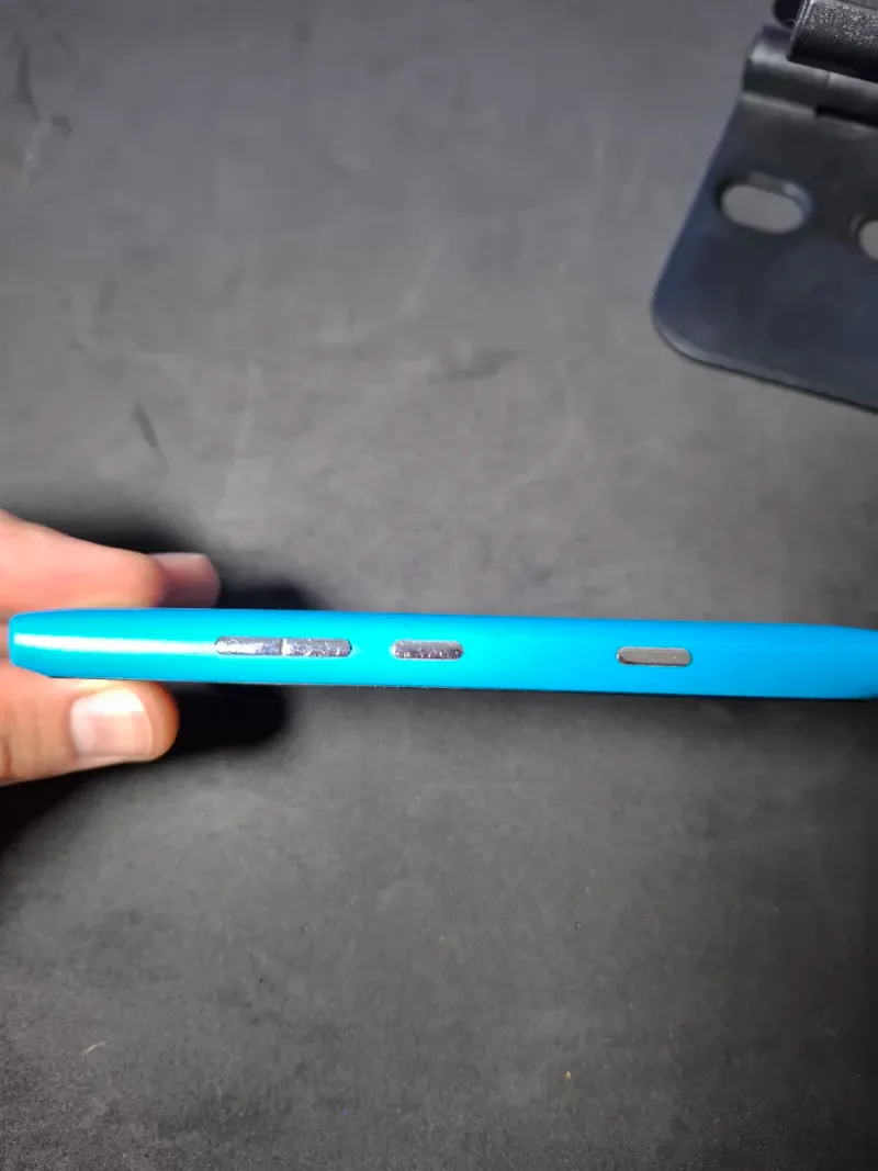 Nokia Lumia 900 roto para coleccionistas afbeelding 4