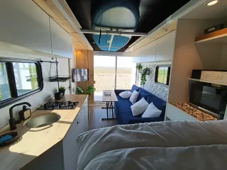 TINY HOUSE