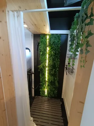 TINY HOUSE
