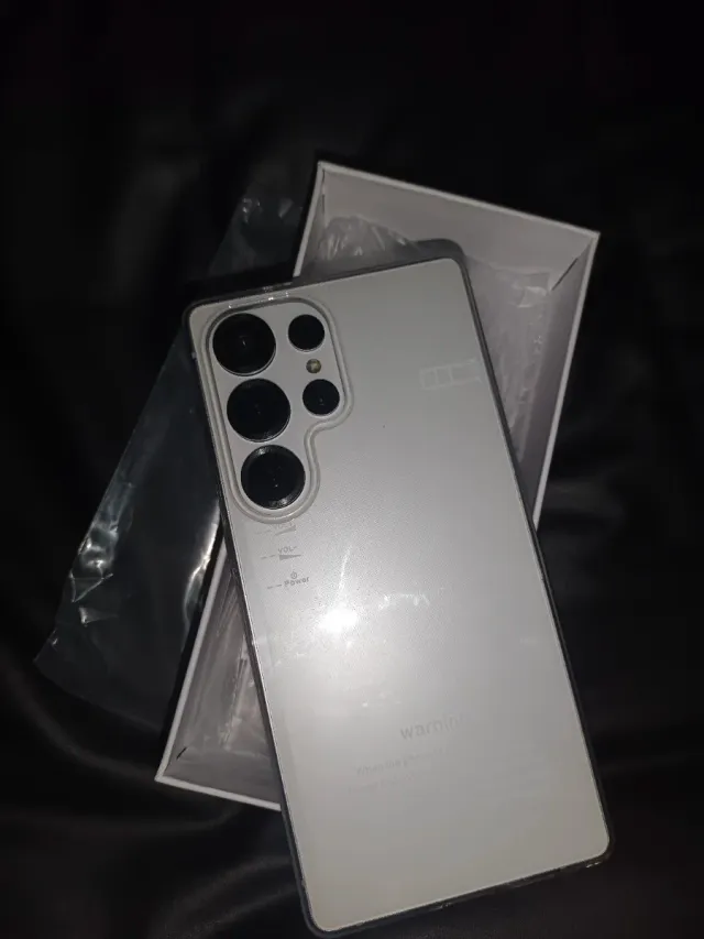 Móvil Samsung Ultra 25 (Falso)