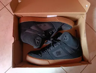 Scarpe DC Shoes alte nere e marroni