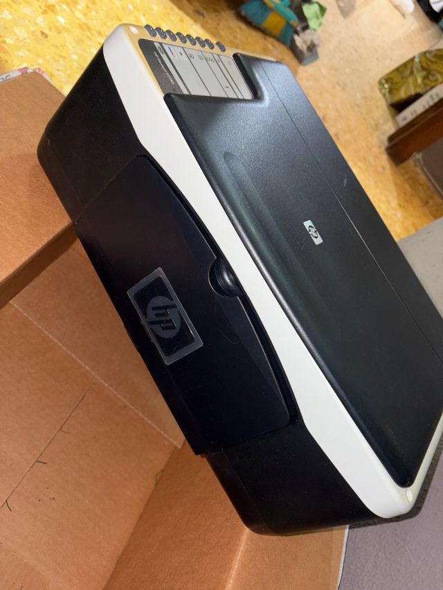 Impresora HP Negra y Blanca
