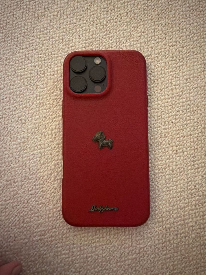 iPhone 16 Pro Max Rojo