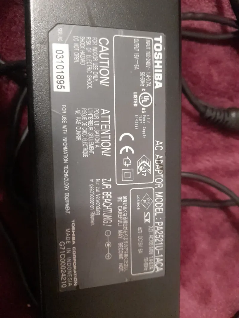 Cargador Toshiba PA2521U-1ACA 15V 6A
