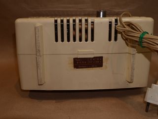 Radio Philips Marfil y Dorada Antigua