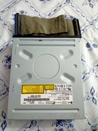 4 Lectores/Grabadoras DVD/CD "Leer"