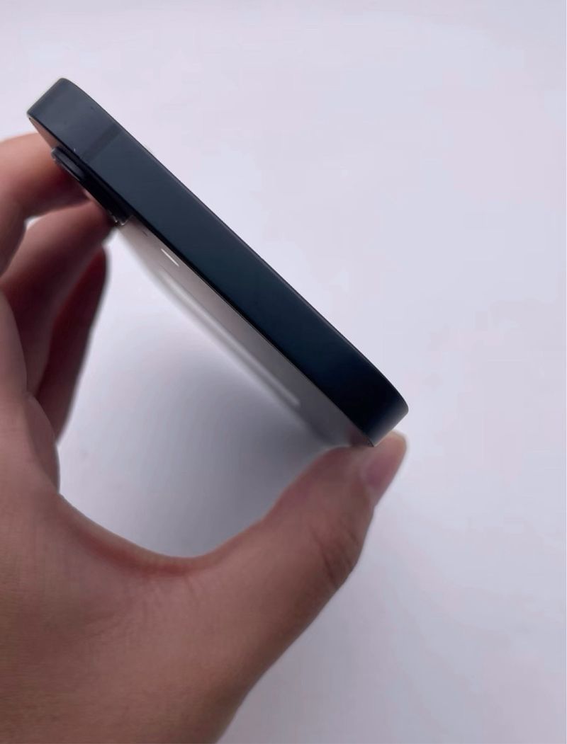 iPhone 16e 128GB Negro Batería 100% afbeelding 3