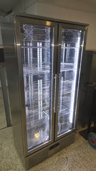 Nevera industrial  666 16 15 68 deja wadsap