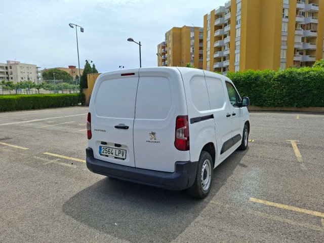 Peugeot Partner 2021