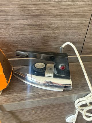 Plancha de ropa vintage