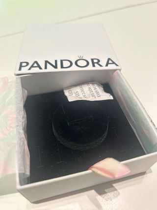 Caja de joyas Pandora blanca