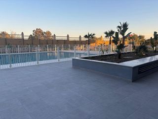 Piso en alquiler en Paus - Poligono San Blas en Alicante