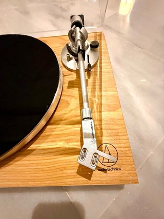Tocadiscos Audio-Technica LPW30TK