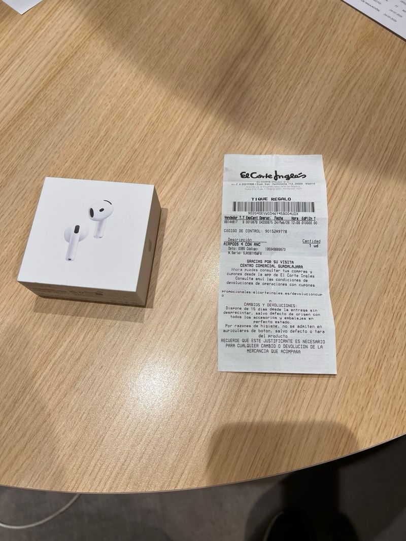 Apple AirPods 4 cancelación activa de ruido ANC afbeelding 2