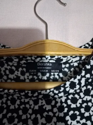 Vestido Bershka estampado floral