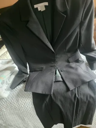 Traje Chaqueta y Falda Negro