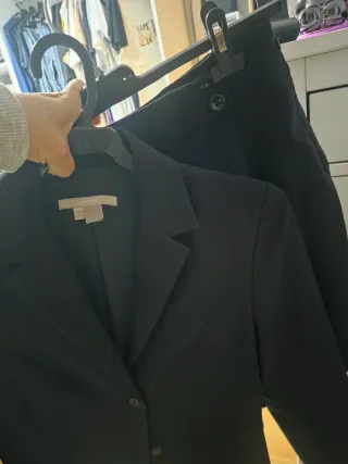 Traje Chaqueta y Falda Negro