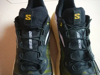 Salomon Génesis. Talla 40.5