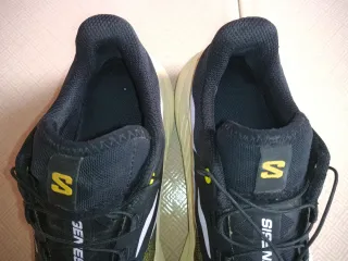 Salomon Génesis. Talla 40.5