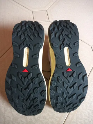 Salomon Génesis. Talla 40.5