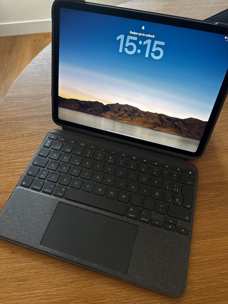 iPad Pro 11 4ª Gen 256GB + Teclado Ptouch + Pencil