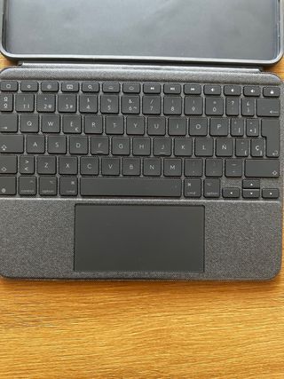 iPad Pro 11 M2 256GB + Teclado Logitech + Pencil