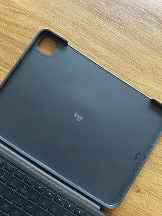 iPad Pro 11 M2 256GB + Teclado Logitech + Pencil