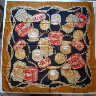 5 foulard nuovi cm 90x90