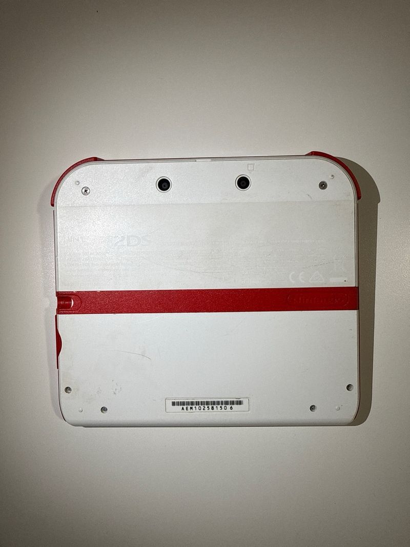 Nintendo 2DS Blanco/Rojo afbeelding 2