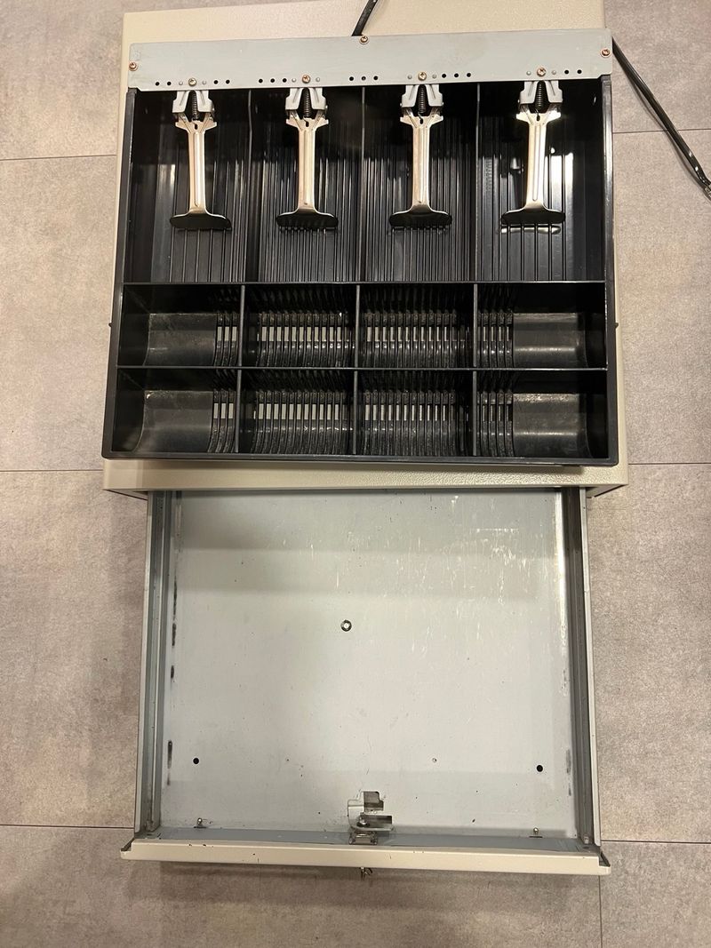 Cajón de dinero con conexión a PC afbeelding 2