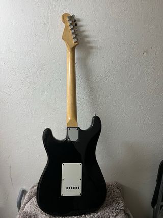 Guitarra Eléctrica Academy Sunburst