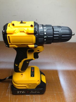 Taladro atornillador percutor 21V Batería